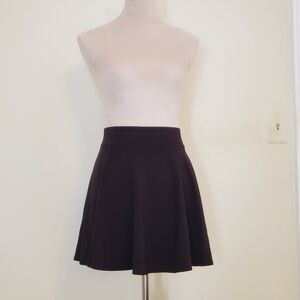 Divided by H&M Women's (youth) mini skirt, size 6, color black.